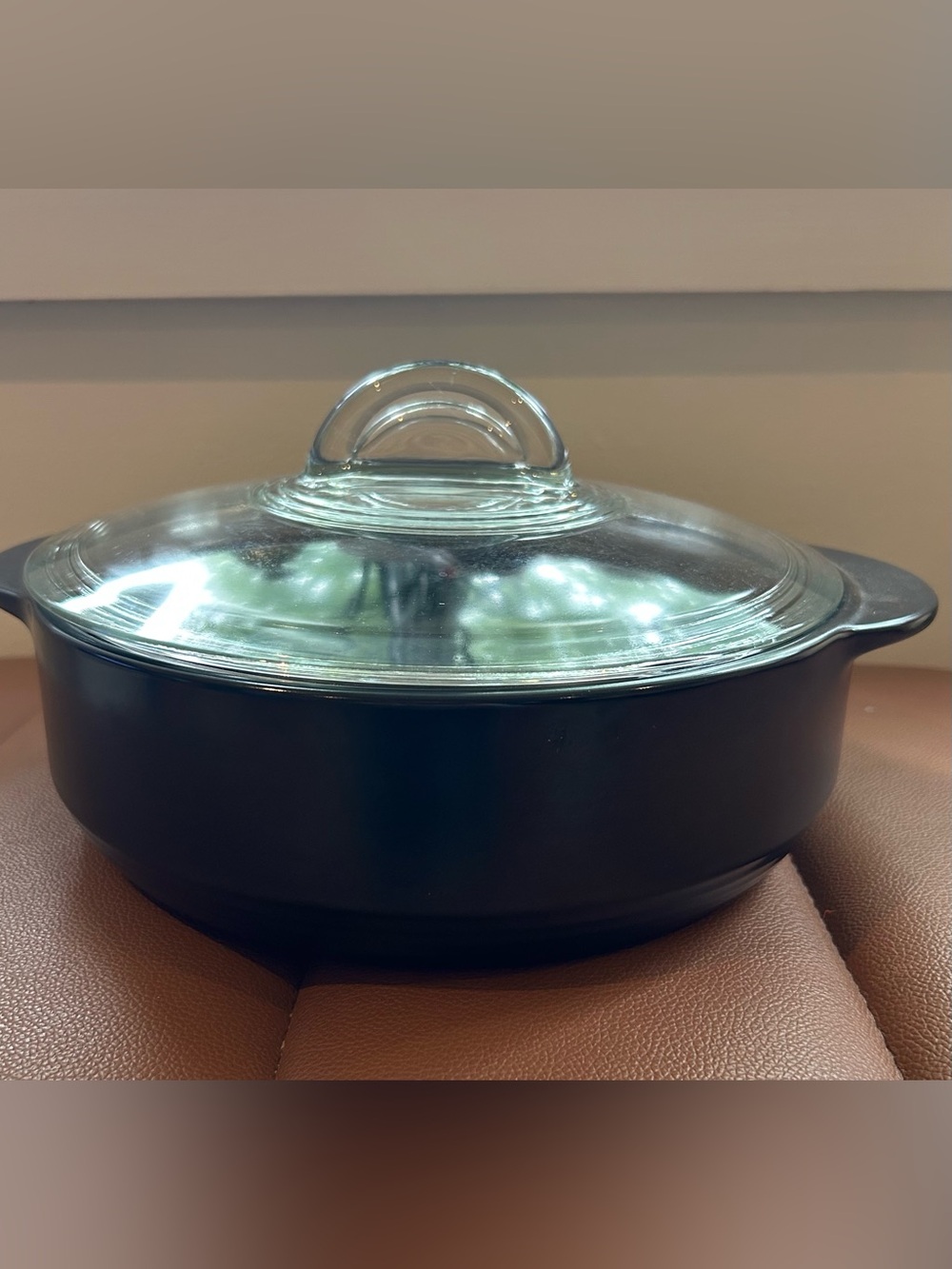 NWOT 2.5 Quart Pampered Chef Rockcrok Casserole Dish Pot With Lid Never used
